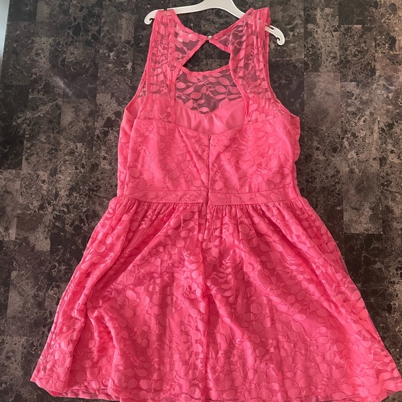 Dress - Picture 2 of 2